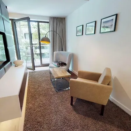 Apartment White Pearl 2.10